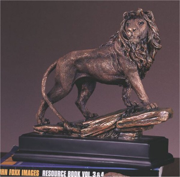 Lion Sculpture desktop display